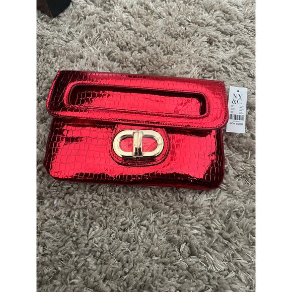 New York @ Company New leather red clutch with chain! NWT - Picture 1 of 5